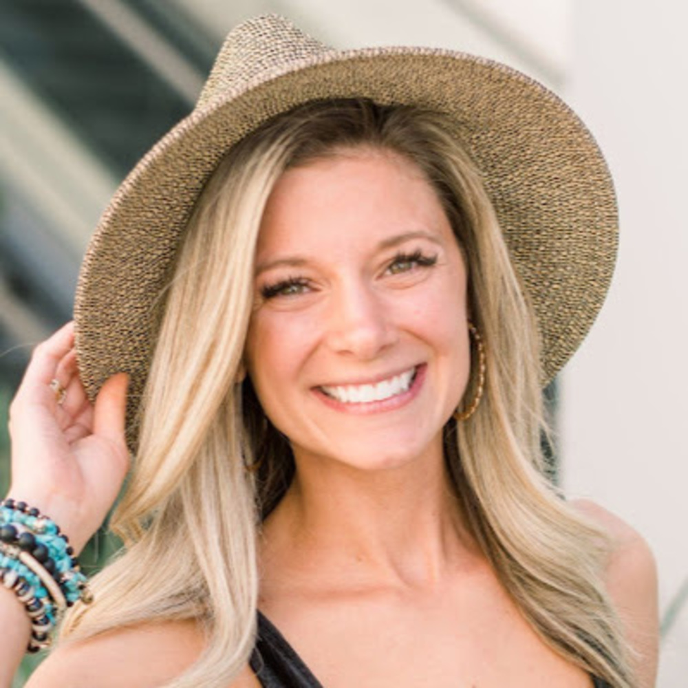 Meet your Posher, Crystal